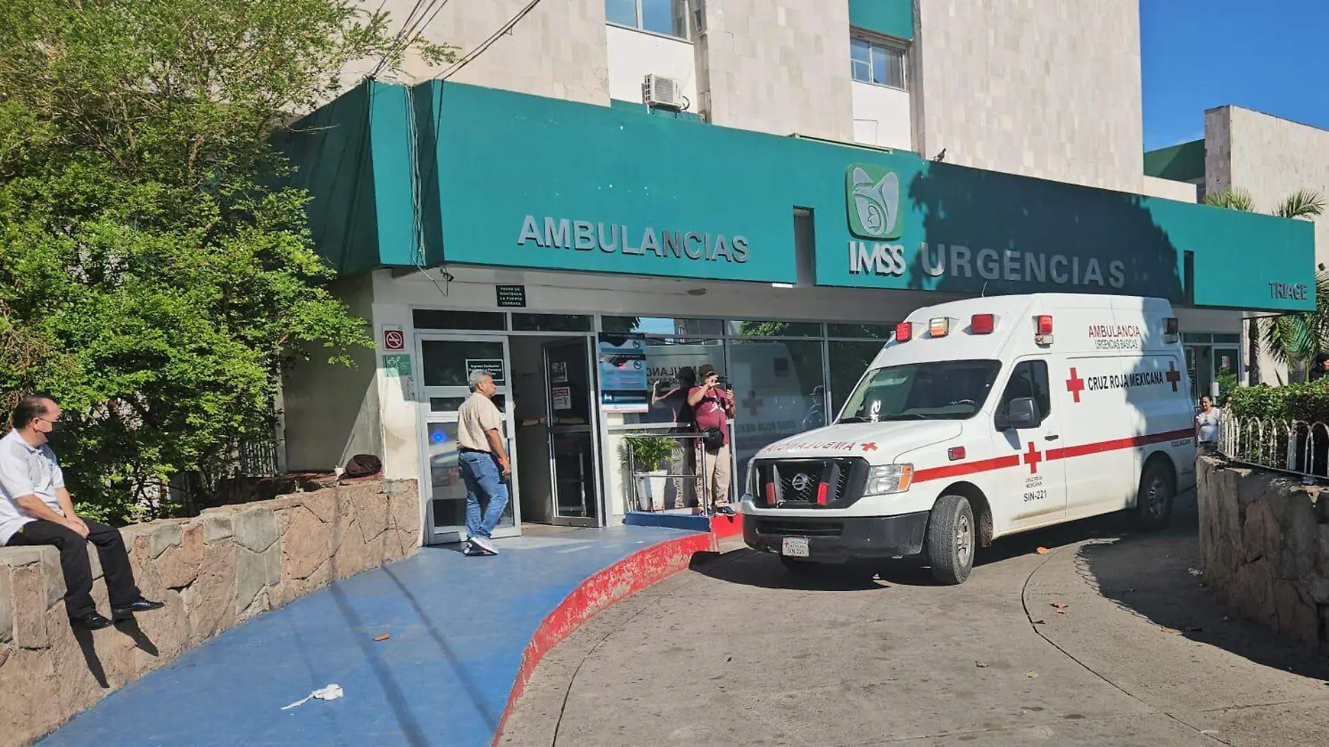 urgencias imss ambulancia